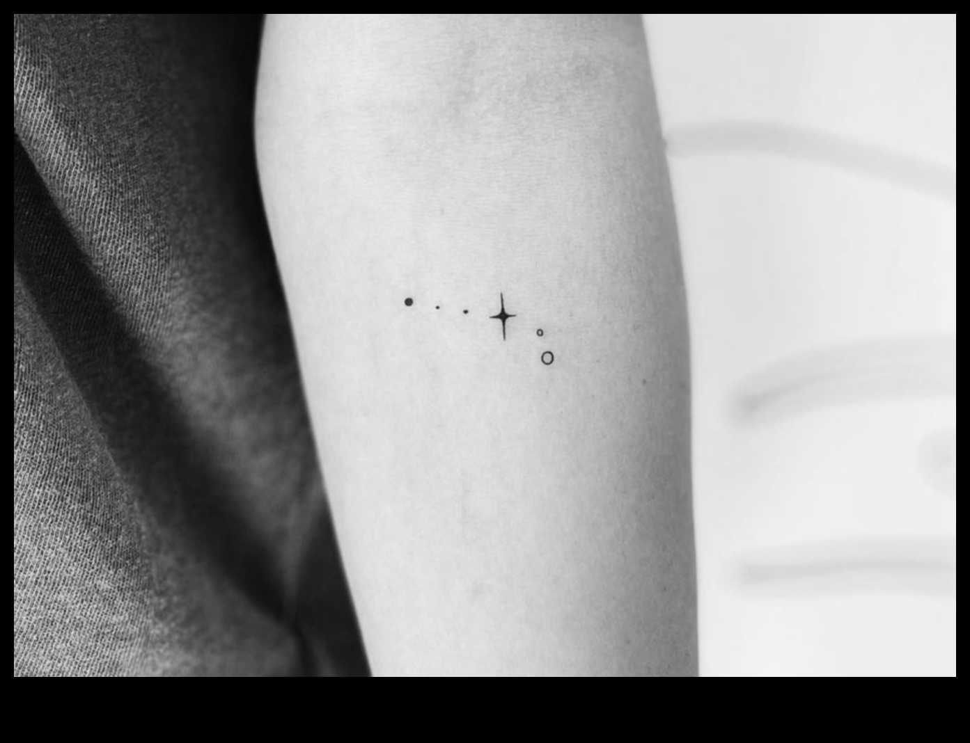 Tiny Triumphs: Allure of Subtle Minimalist Ink